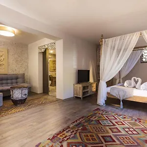 vizitați hotelul