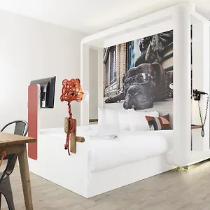 vizitați hotelul