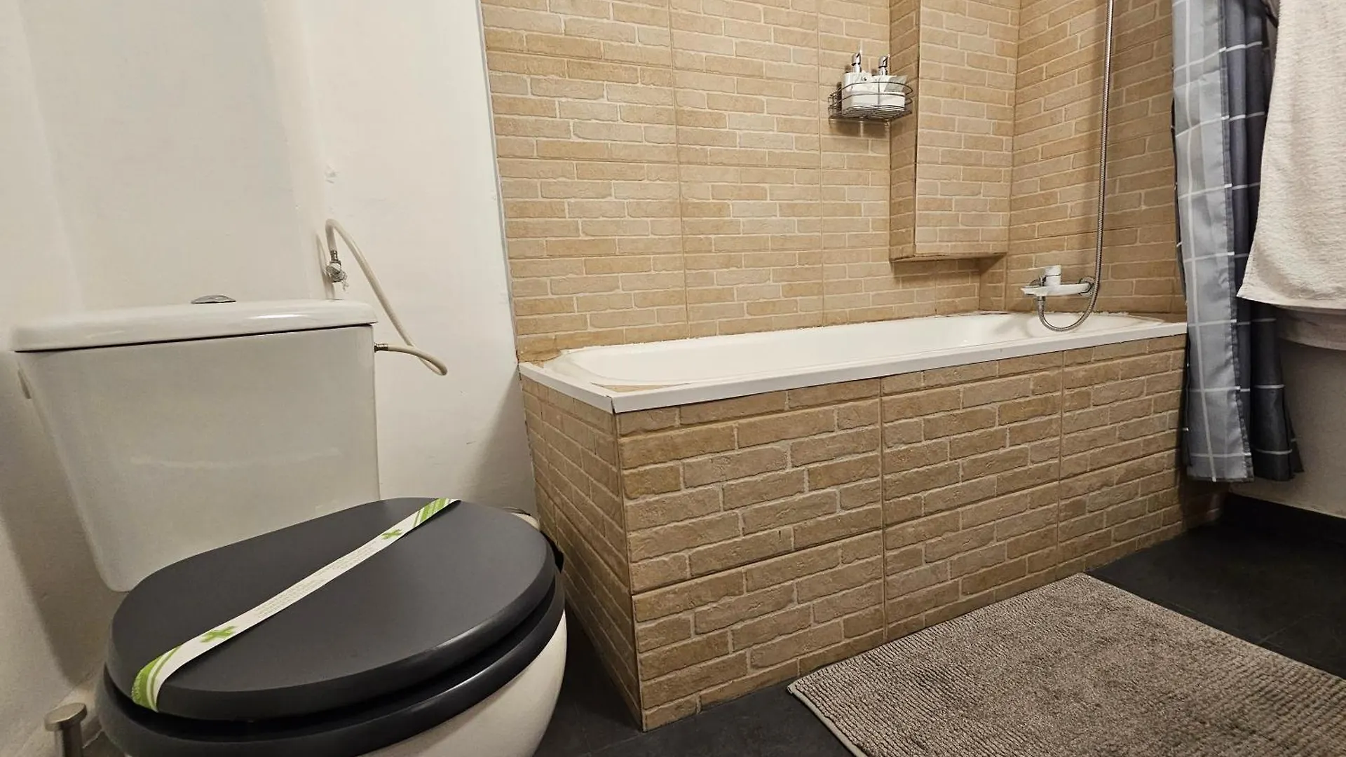 Central Bucharest Retreat